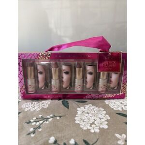 Paris Hilton 4 Pc Matte Lipstick‎ Collection Girly Kiss Glam Time Wanderlust